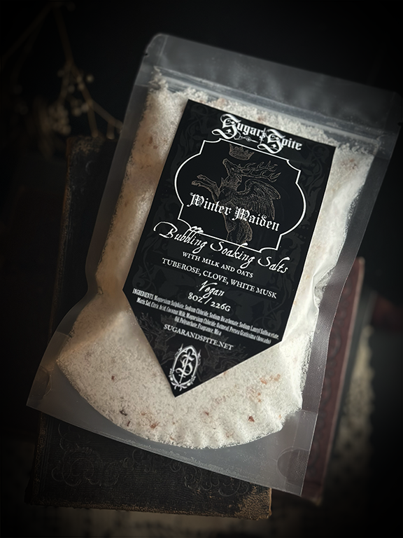 BUBBLING SOAKING SALTS - WINTER MAIDEN